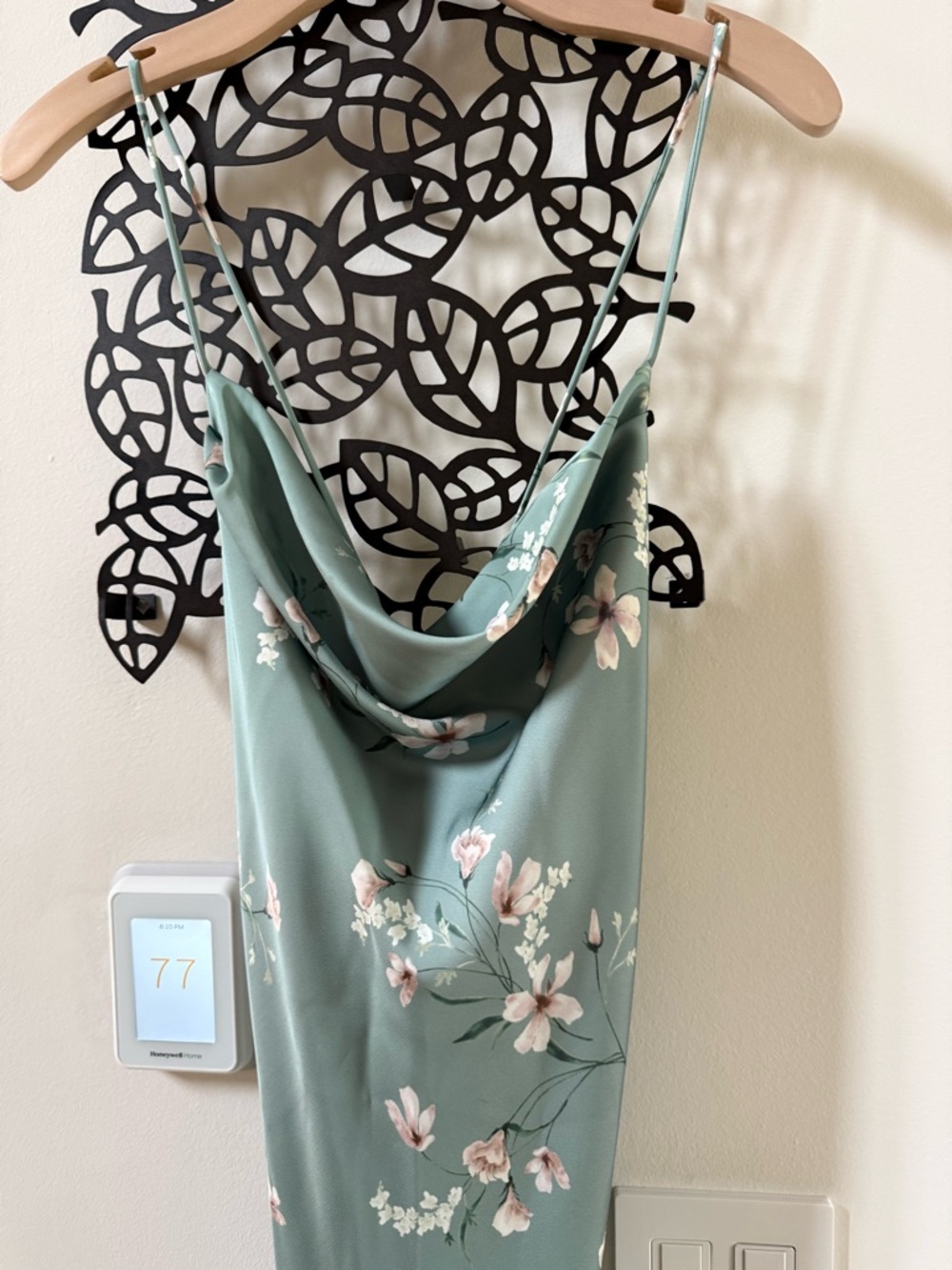 Birdy Grey Mai Dress Matte Satin Sage Le Fleur S NWOT - Picture 6 of 13